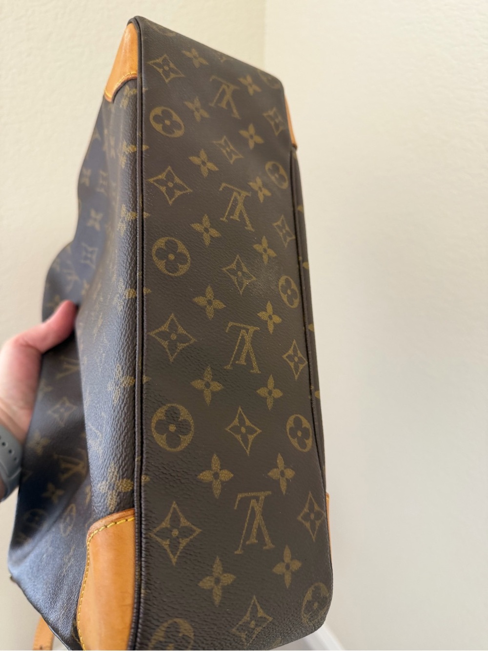 Louis Vuitton Brown Leather Interior Zip Pocket Shoulder Bag - Picture 11 of 16